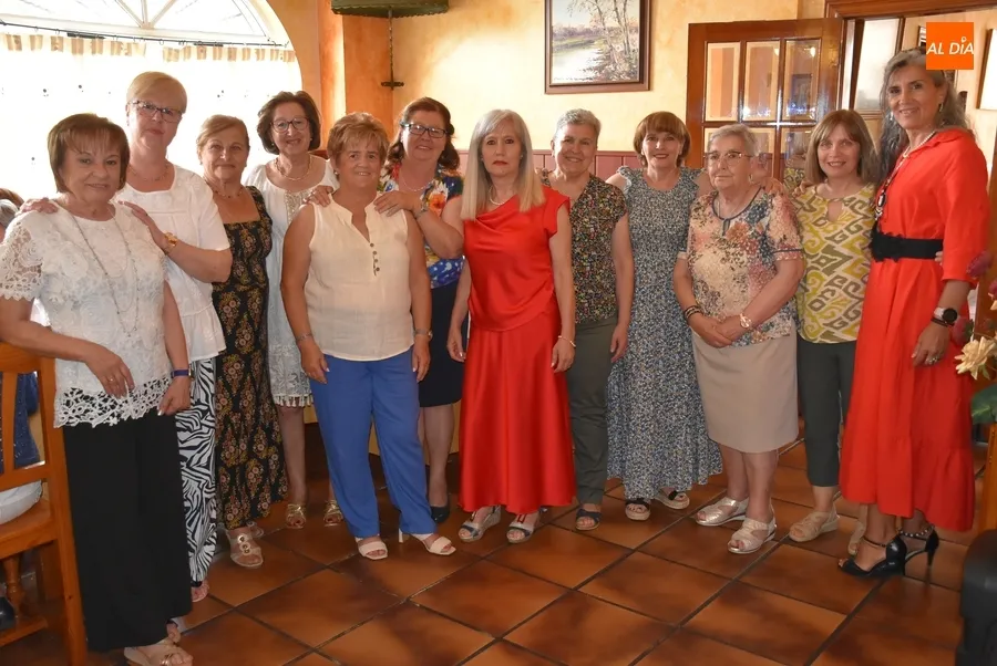 Foto 5 - Amanecer despide definitivamente el curso con una &uacute;ltima reuni&oacute;n en torno a la mesa