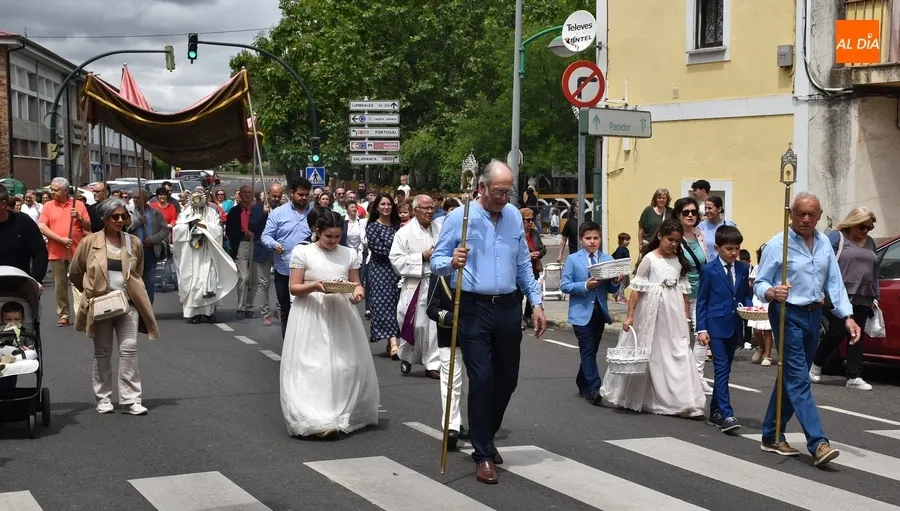 Foto 5 - Varios beb&eacute;s son bendecidos en la celebraci&oacute;n de la Octava de Corpus en San Crist&oacute;bal