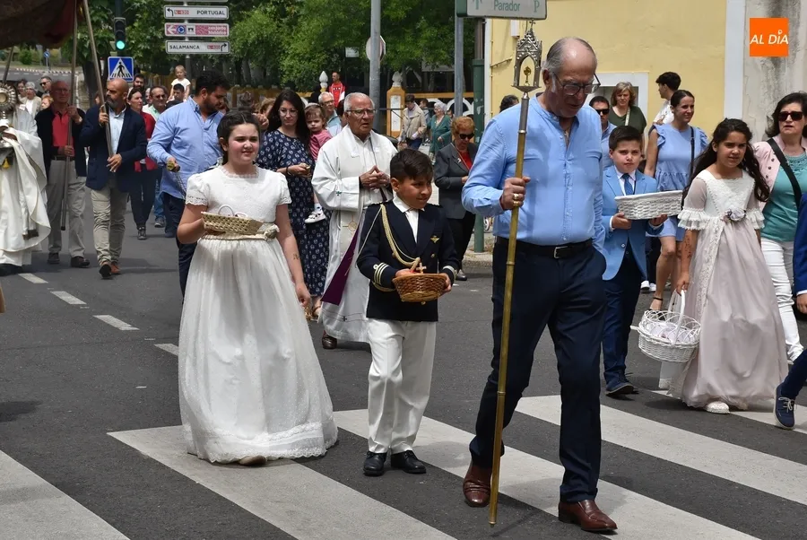 Foto 7 - Varios beb&eacute;s son bendecidos en la celebraci&oacute;n de la Octava de Corpus en San Crist&oacute;bal