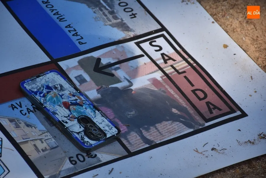 Foto 9 - Una docena de chavales estrena el Monopoly gigante de Ciudad Rodrigo