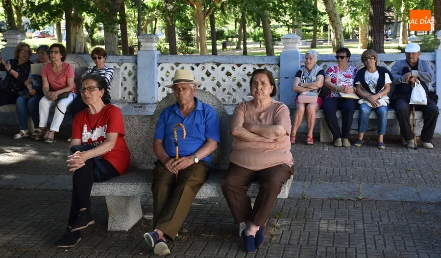 Foto 6 - Los alumnos de Acorde&oacute;n y M&uacute;sica de Ra&iacute;z le dan ritmo al arranque del finde desde Los Tilos
