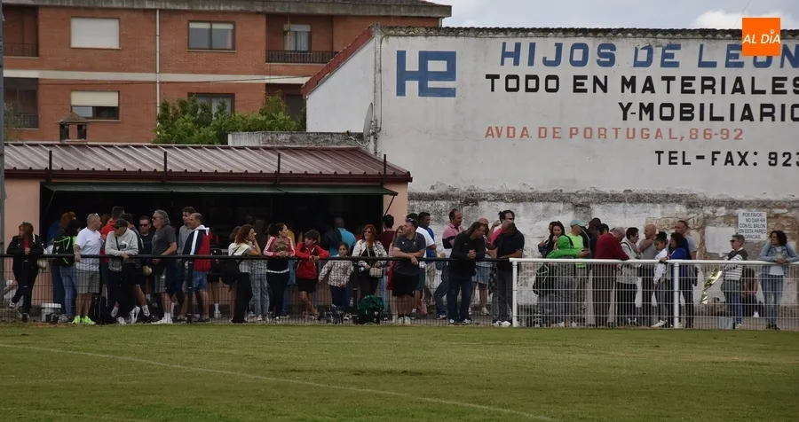 Foto 5 - El Victoria de Valladolid se adjudica el Torneo Infantil del Ciudad Rodrigo CF