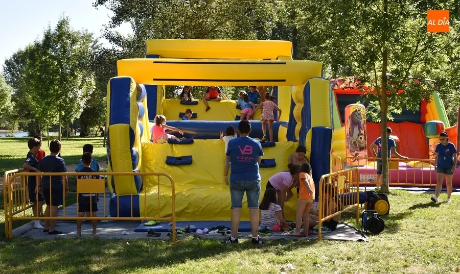 Foto 2 - La AMPA del Colegio Mir&oacute;briga disfruta de una jornada de confraternizaci&oacute;n a orillas del r&iacute;o