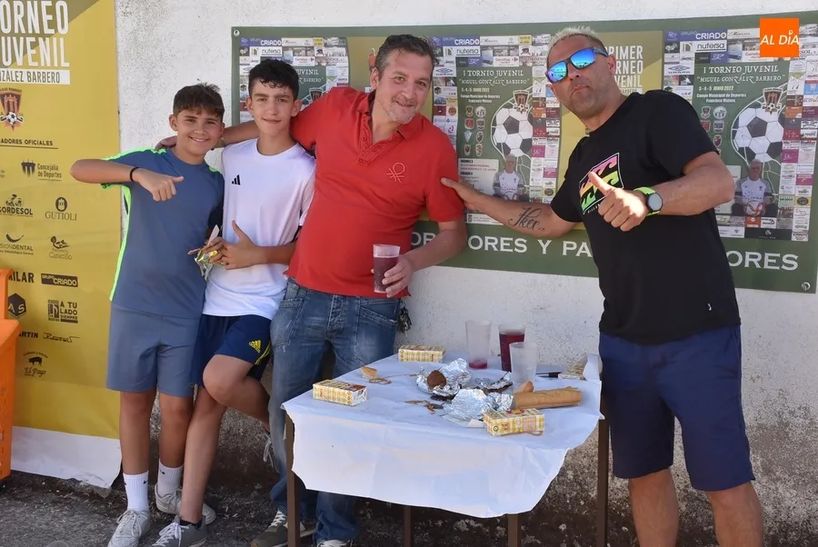 Foto 6 - El Salesianos se proclama campe&oacute;n del 3&ordm; Torneo Juvenil en homenaje a Miguel Gonz&aacute;lez Barbero