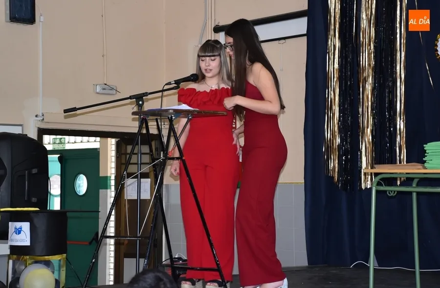 Foto 3 - El IES Tierra celebra por 1&ordf; vez la graduaci&oacute;n de sus alumnos de 4&ordm; de la ESO