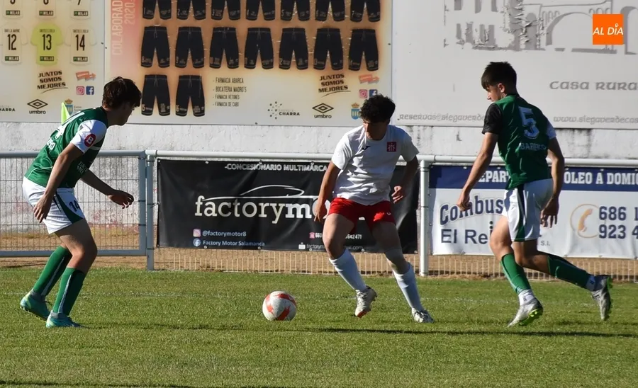 Foto 8 - El Salesianos se proclama campe&oacute;n del 3&ordm; Torneo Juvenil en homenaje a Miguel Gonz&aacute;lez Barbero