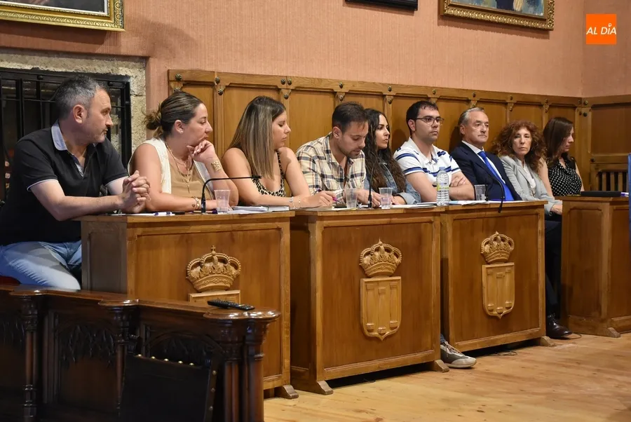 Foto 10 - El Pleno del Ayuntamiento da la bienvenida a Manuel Montejo