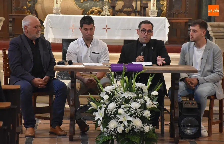 Foto 2 - El Seminario grad&uacute;a a la &uacute;ltima promoci&oacute;n de su hist&oacute;rica acad&eacute;mica