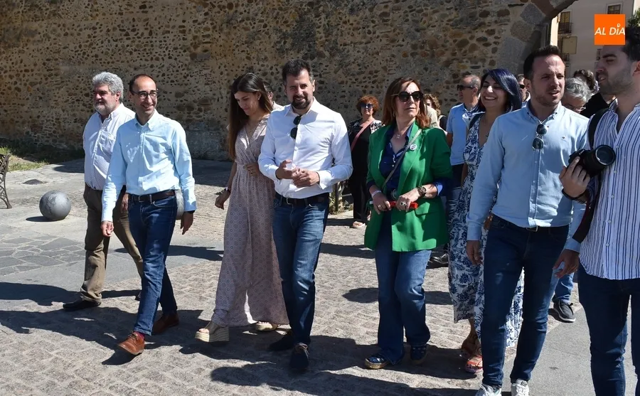 Foto 3 - Luis Tudanca se acerca a Ciudad Rodrigo al hilo de las Europeas del domingo