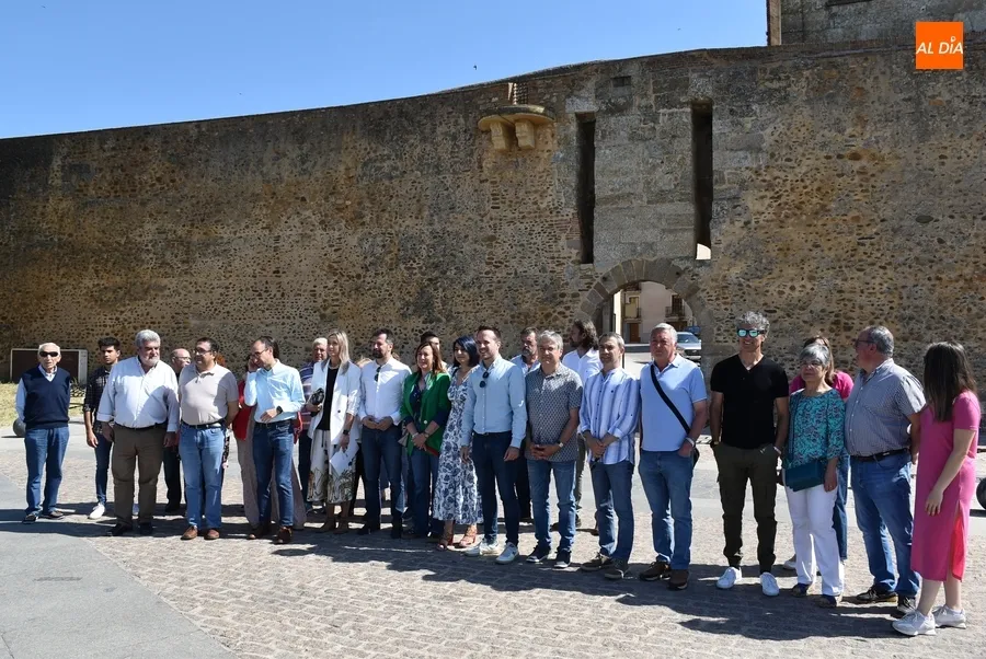 Foto 5 - Luis Tudanca se acerca a Ciudad Rodrigo al hilo de las Europeas del domingo