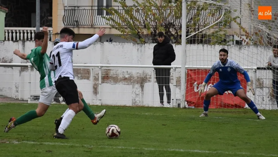 Foto 3 - El Ciudad Rodrigo ficha a un 3&ordm; jugador del Betis, el portero David Jim&eacute;nez