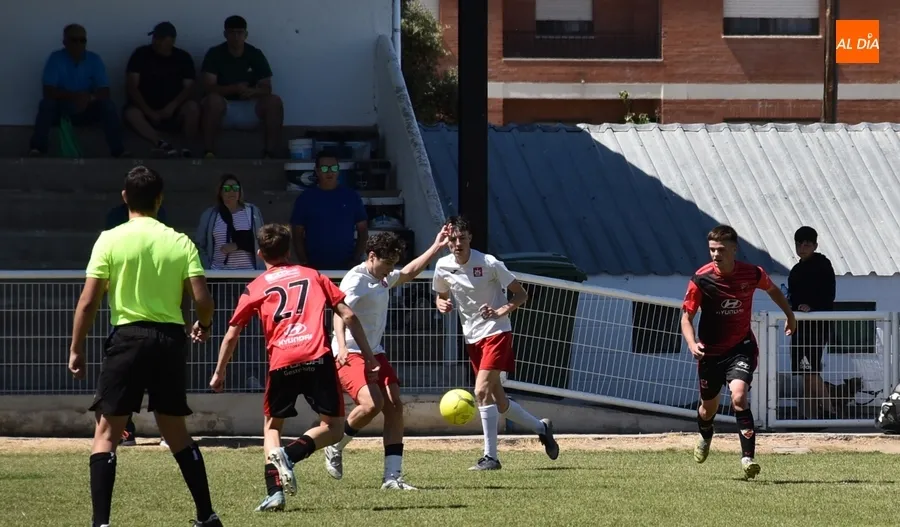 Foto 2 - En marcha el 3&ordm; Torneo Juvenil en homenaje a Miguel Gonz&aacute;lez Barbero