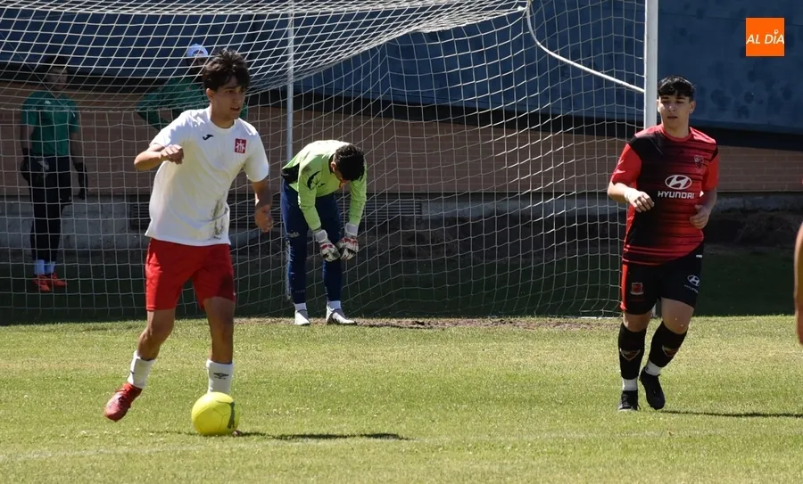 Foto 3 - En marcha el 3&ordm; Torneo Juvenil en homenaje a Miguel Gonz&aacute;lez Barbero