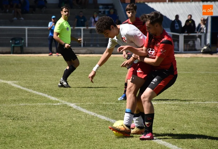 Foto 6 - En marcha el 3&ordm; Torneo Juvenil en homenaje a Miguel Gonz&aacute;lez Barbero
