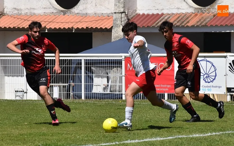 Foto 11 - En marcha el 3&ordm; Torneo Juvenil en homenaje a Miguel Gonz&aacute;lez Barbero