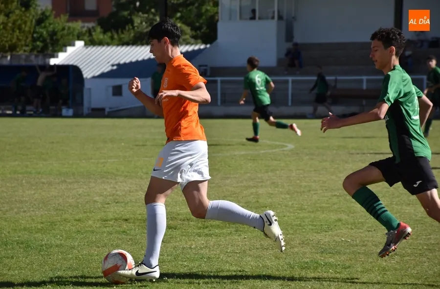 Foto 6 - Los penaltys dejan al Ciudad Rodrigo fuera de la final de su Torneo, que jugar&aacute;n Salesianos e Ibarreko