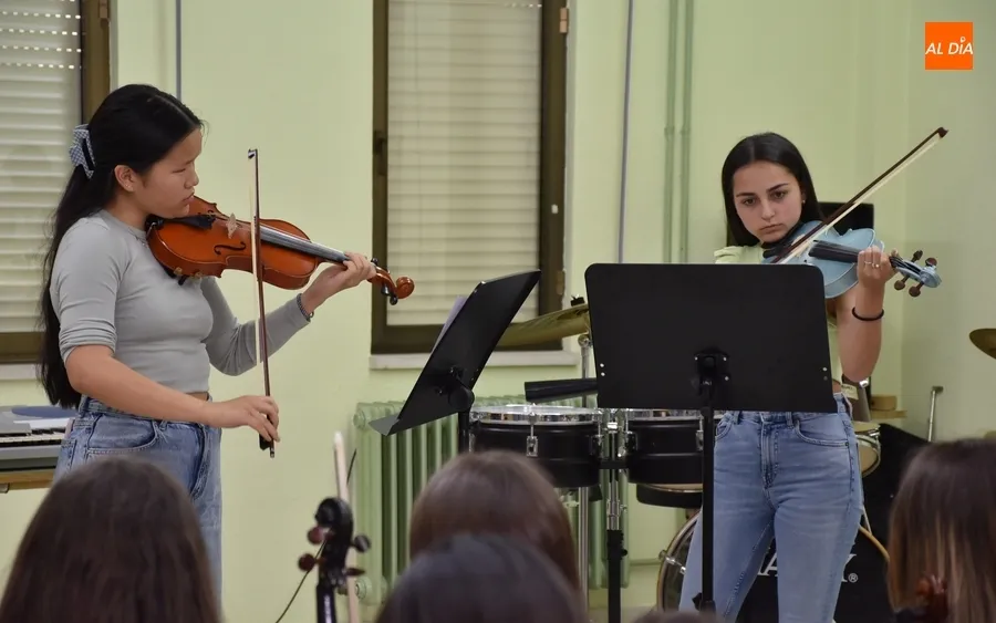 Foto 9 - Los alumnos de viol&iacute;n encabezan la &uacute;ltima semana del curso en la Escuela de M&uacute;sica