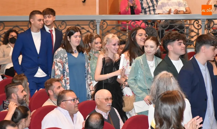 Foto 7 - El IES Fray Diego Tadeo despide a una generaci&oacute;n de 2&ordm; de Bachillerato &ldquo;que brill&oacute; desde el 1&ordm; d&iacute;a&rdquo;