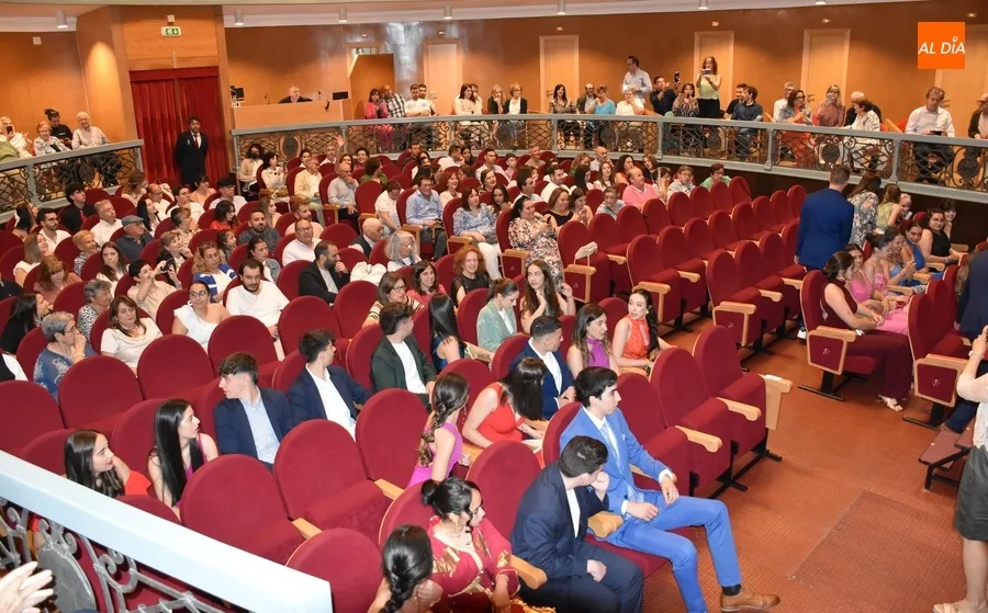 Foto 8 - El IES Fray Diego Tadeo despide a una generaci&oacute;n de 2&ordm; de Bachillerato &ldquo;que brill&oacute; desde el 1&ordm; d&iacute;a&rdquo;