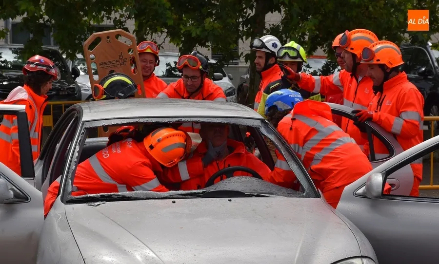 Foto 5 - Profesionales sanitarios de la comarca perfeccionan los rescates en accidentes de tr&aacute;fico