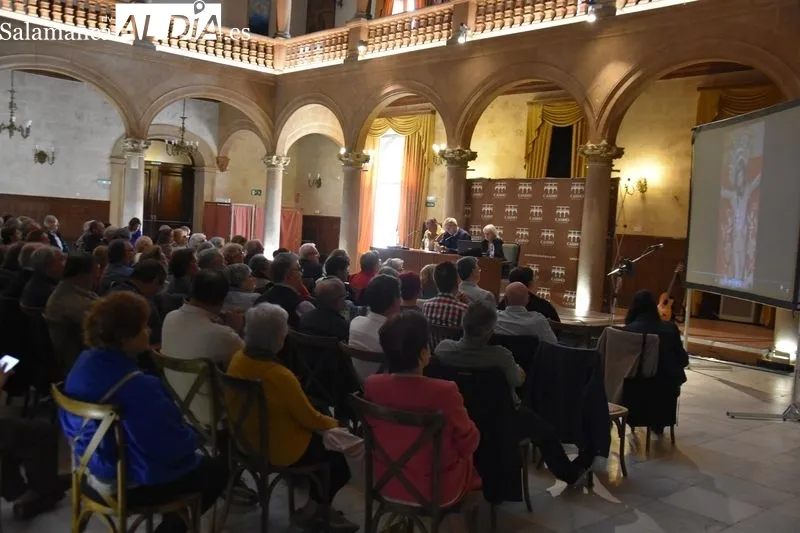 Foto 8 - &ldquo;Un libro que es una inspiraci&oacute;n&rdquo;: el doctor Manuel Marcos Robles presenta en El Casino de Salamanca 