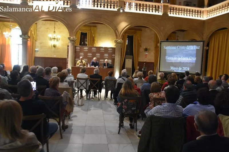 Foto 7 - &ldquo;Un libro que es una inspiraci&oacute;n&rdquo;: el doctor Manuel Marcos Robles presenta en El Casino de Salamanca 