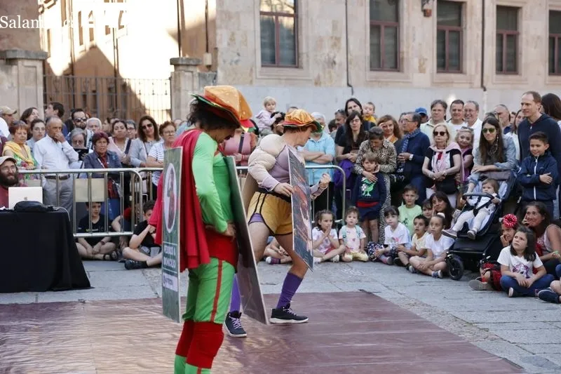 Espectáculo de circo CRUNCH 2 con MUUU. Fotos: David Sañudo.