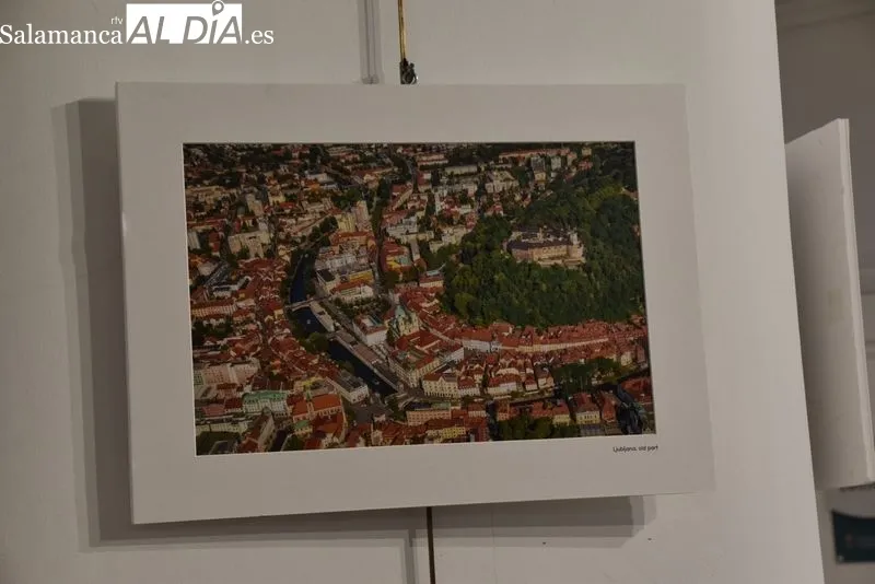 Inauguración de la muestra las ‘Maravillas de Eslovenia’ en el Espacio Joven. Foto: Vanesa Martins