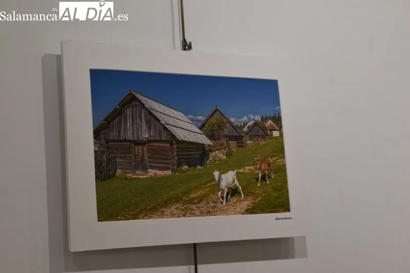 Inauguración de la muestra las ‘Maravillas de Eslovenia’ en el Espacio Joven. Foto: Vanesa Martins