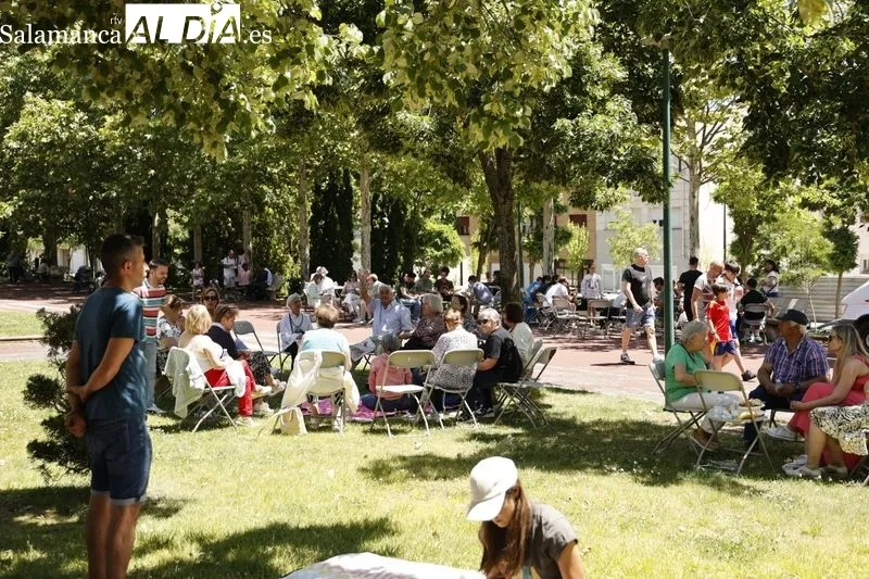Comida de hermanamiento en le Parque de Ciudad Rodrigo por la Feria de las Asociaciones. Fotos: David Sañudo.