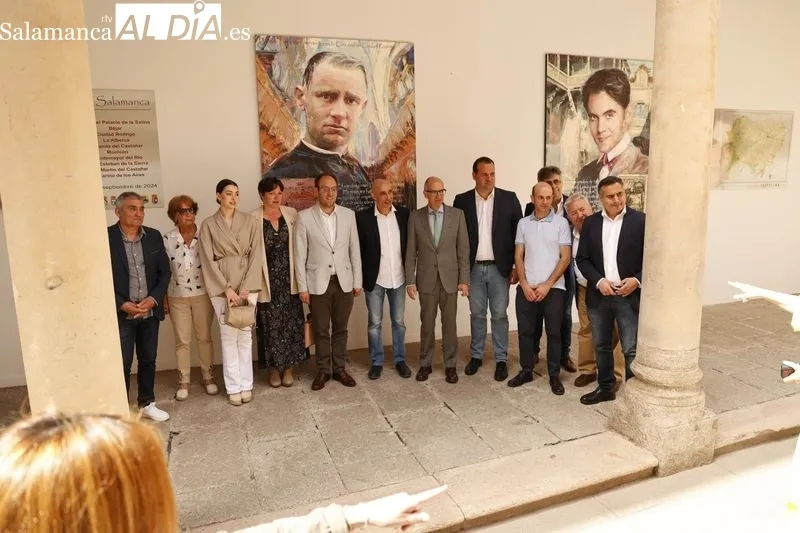 El presidente de la Diputación de Salamanca, Javier Iglesias, y el pintor, Florencio Maíllo, presentan la exposición 'Federico García Lorca. Salamanca'. Foto: David Sañudo