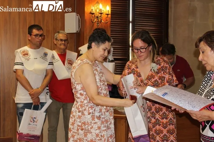 Foto 9 - Graduaci&oacute;n del Programa UniverUSAL en Alba de Tormes