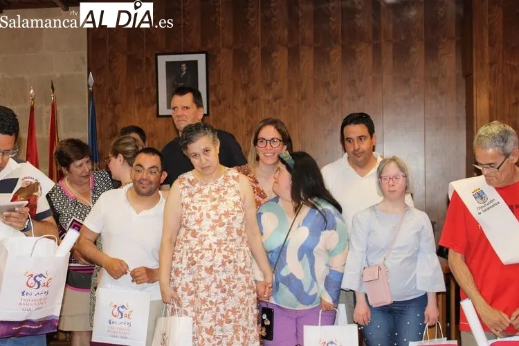 Foto 4 - Graduaci&oacute;n del Programa UniverUSAL en Alba de Tormes