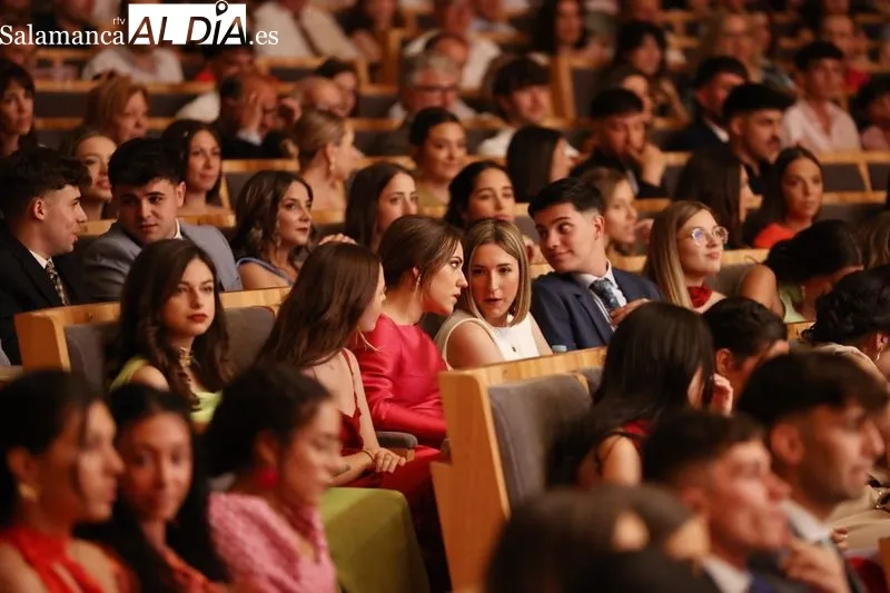 Graduación de Educación Infantil y Primaria de la Universidad de Salamanca. Fotos: David Sañudo.