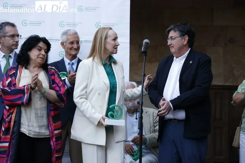 I Noche Solidaria de la AECC de Salamanca en la que se han entregado los premios 'Cielo de Salamanca'. Fotos: David Sañudo