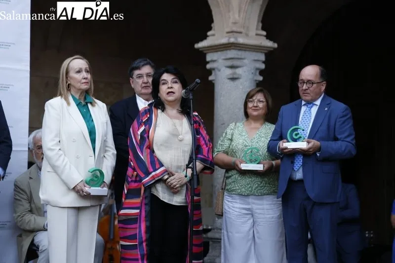 I Noche Solidaria de la AECC de Salamanca en la que se han entregado los premios 'Cielo de Salamanca'. Fotos: David Sañudo