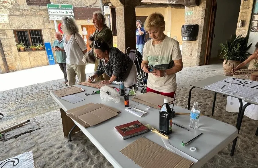 Concentración en San Martín de Trevejo