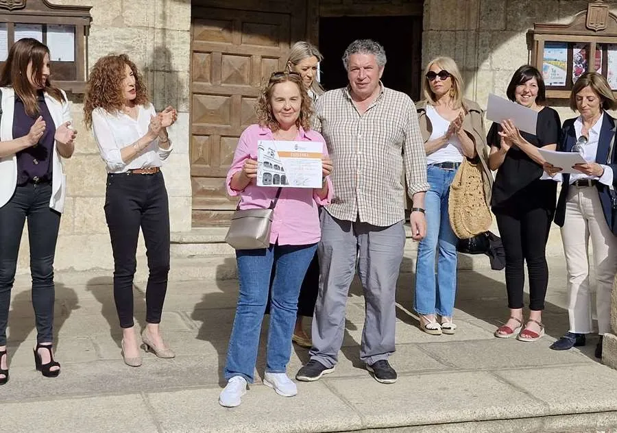 Foto 3 - Francisco Tom&aacute;s Medina P&eacute;rez logra por fin ganar el Concurso de Pintura R&aacute;pida al Aire Libre
