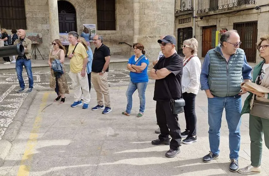 Foto 8 - Francisco Tom&aacute;s Medina P&eacute;rez logra por fin ganar el Concurso de Pintura R&aacute;pida al Aire Libre