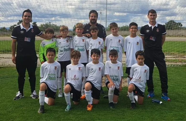 Foto 2 - El Alev&iacute;n del Ciudad Rodrigo CF triunfa tambi&eacute;n en el Torneo A Salgadela