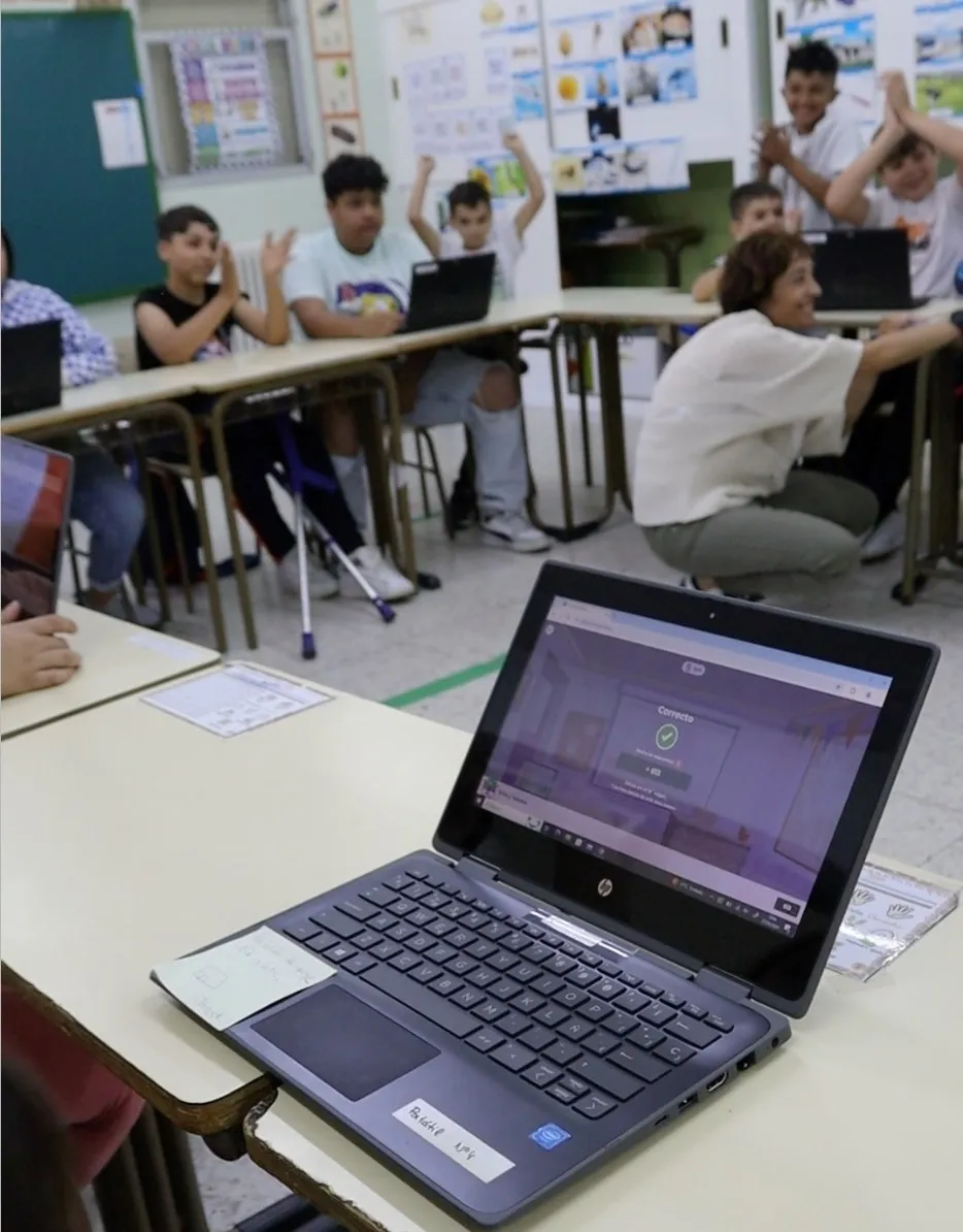 Foto 5 - El alumnado del Colegio El Puente lleva a cabo un proyecto art&iacute;stico con Nadie