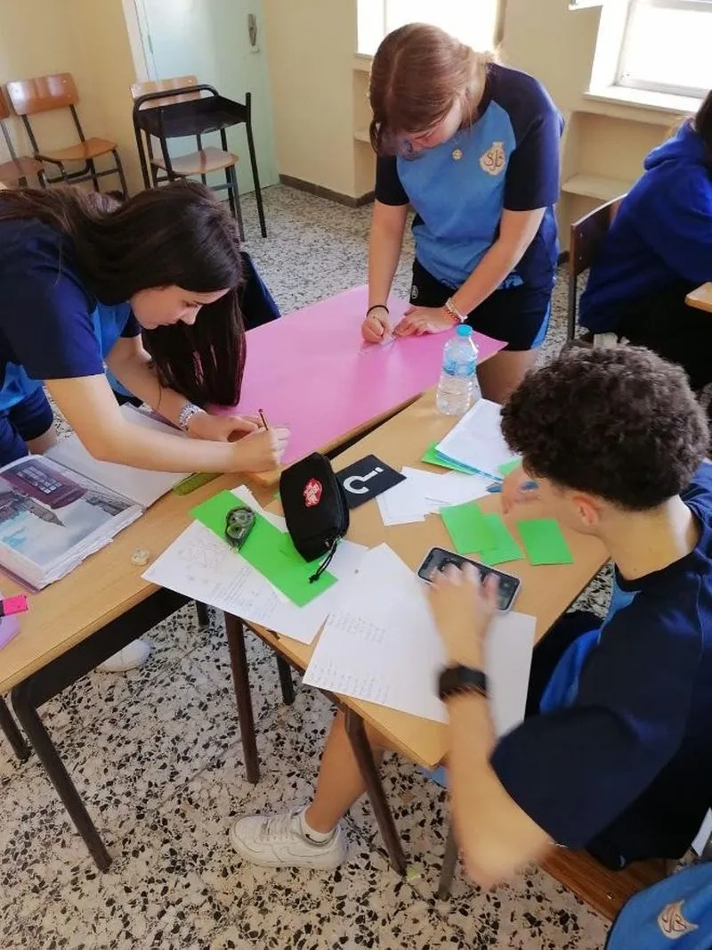 Los alumnos de 4° ESO que cursan Latín han realizado cuatro juegos didácticos en grupo sobre los distintos contenidos vistos durante el curso