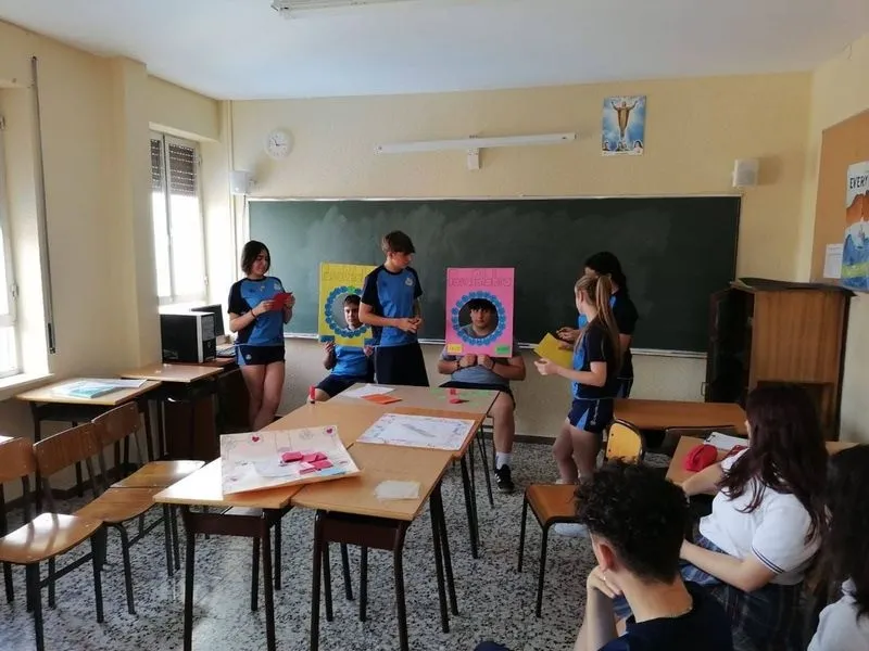 Los alumnos de 4° ESO que cursan Latín han realizado cuatro juegos didácticos en grupo sobre los distintos contenidos vistos durante el curso