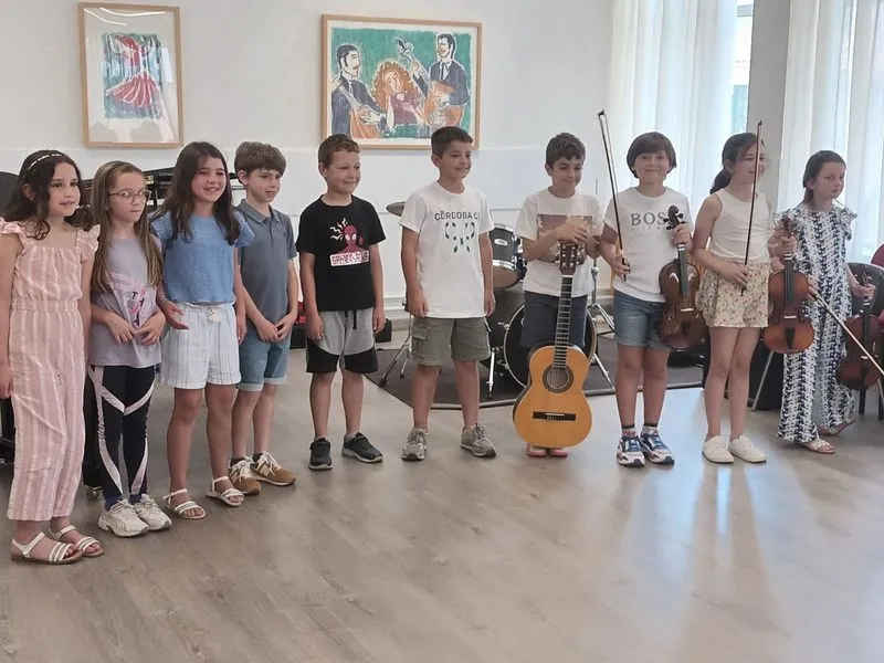 Audición de los alumnos de Danza Clásica de la Escuela Municipal de Música y Danza de Santa Marta de Tormes. 
