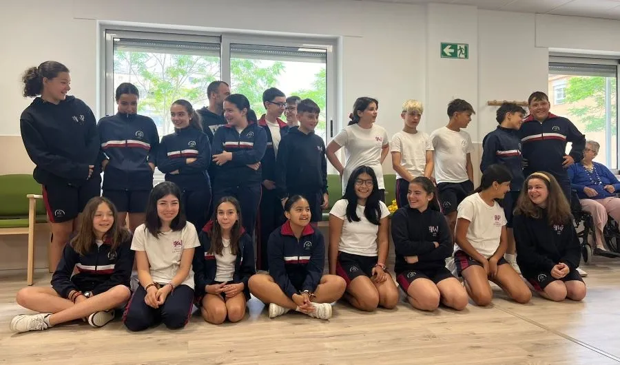 Foto 9 - La Residencia Mixta comparte la ma&ntilde;ana con alumnos de Primaria de Misioneras-Santa Teresa