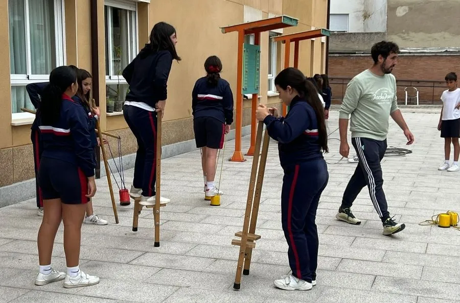 Foto 11 - La Residencia Mixta comparte la ma&ntilde;ana con alumnos de Primaria de Misioneras-Santa Teresa