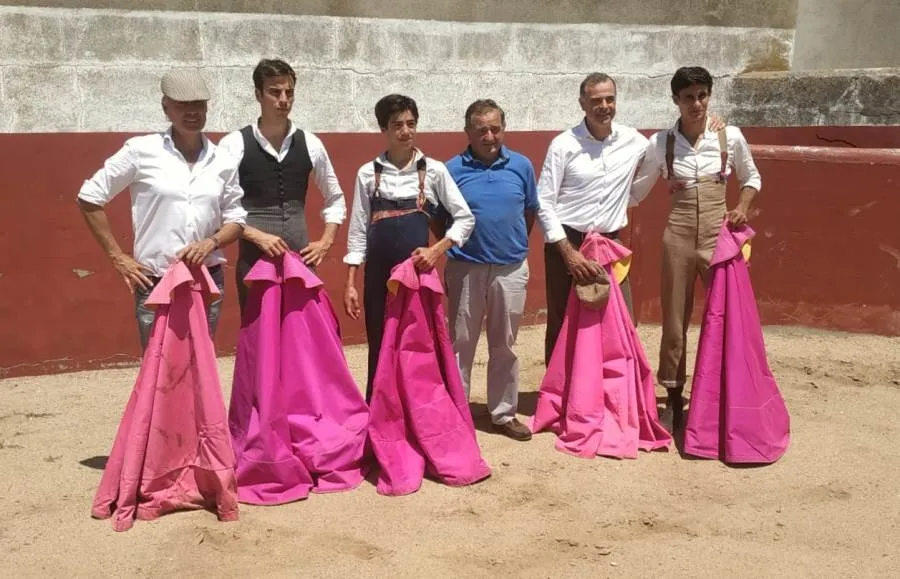 Foto 8 - La Pe&ntilde;a Jos&eacute; Ram&oacute;n Mart&iacute;n celebra su fiesta con Marco P&eacute;rez, Alejandro Marcos y Manuel Diosleguarde