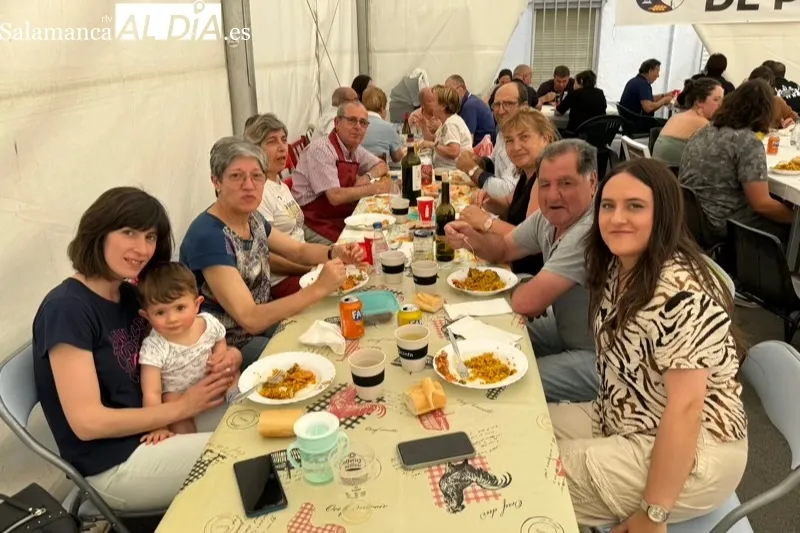 Foto 10 - Cerca de 350 raciones de paella y gran ambiente para despedir las fiestas del Corpus en El Campo de Pe&ntilde;aranda