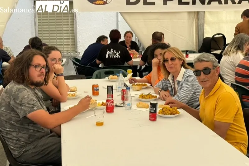 Foto 9 - Cerca de 350 raciones de paella y gran ambiente para despedir las fiestas del Corpus en El Campo de Pe&ntilde;aranda