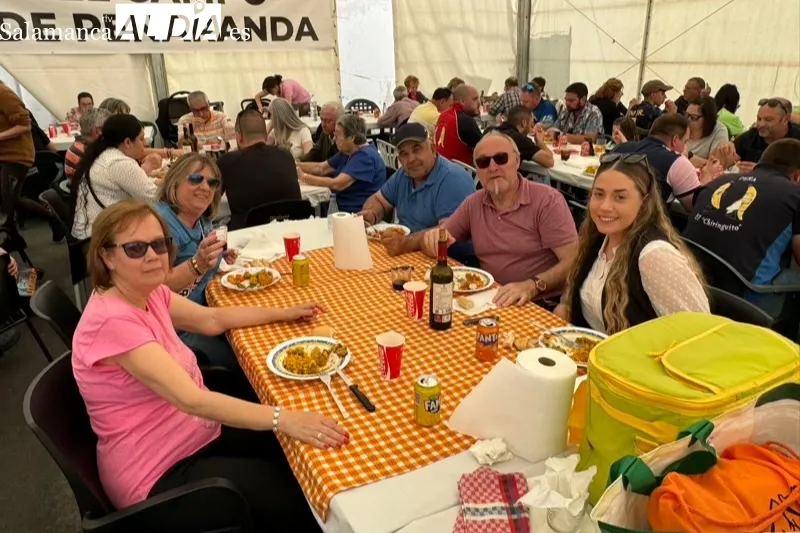 Foto 8 - Cerca de 350 raciones de paella y gran ambiente para despedir las fiestas del Corpus en El Campo de Pe&ntilde;aranda
